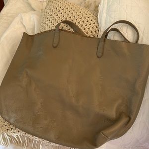 Cuyana Leather Tote